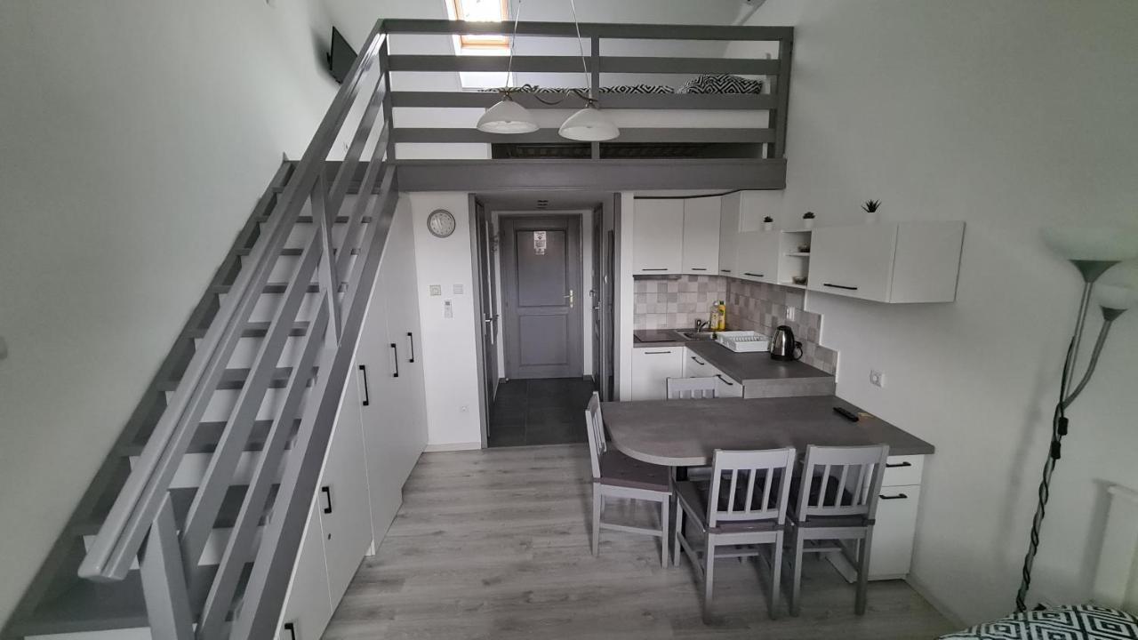 Gyulai-Fuerdo-Apartman Ii. Luaran gambar
