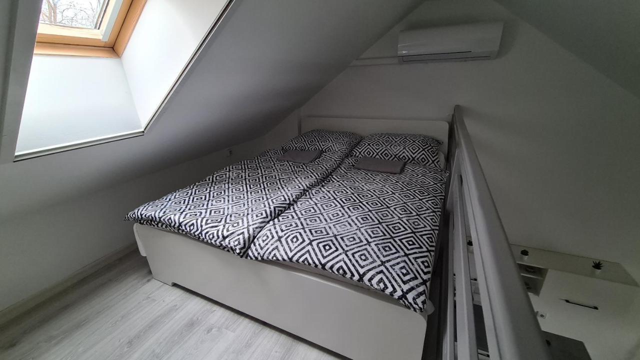 Gyulai-Fuerdo-Apartman Ii. Luaran gambar