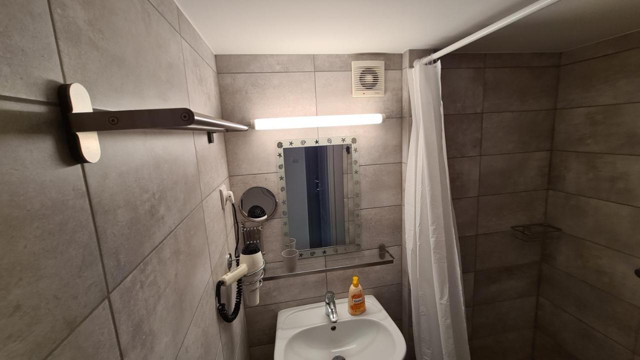 Gyulai-Fuerdo-Apartman Ii. Luaran gambar