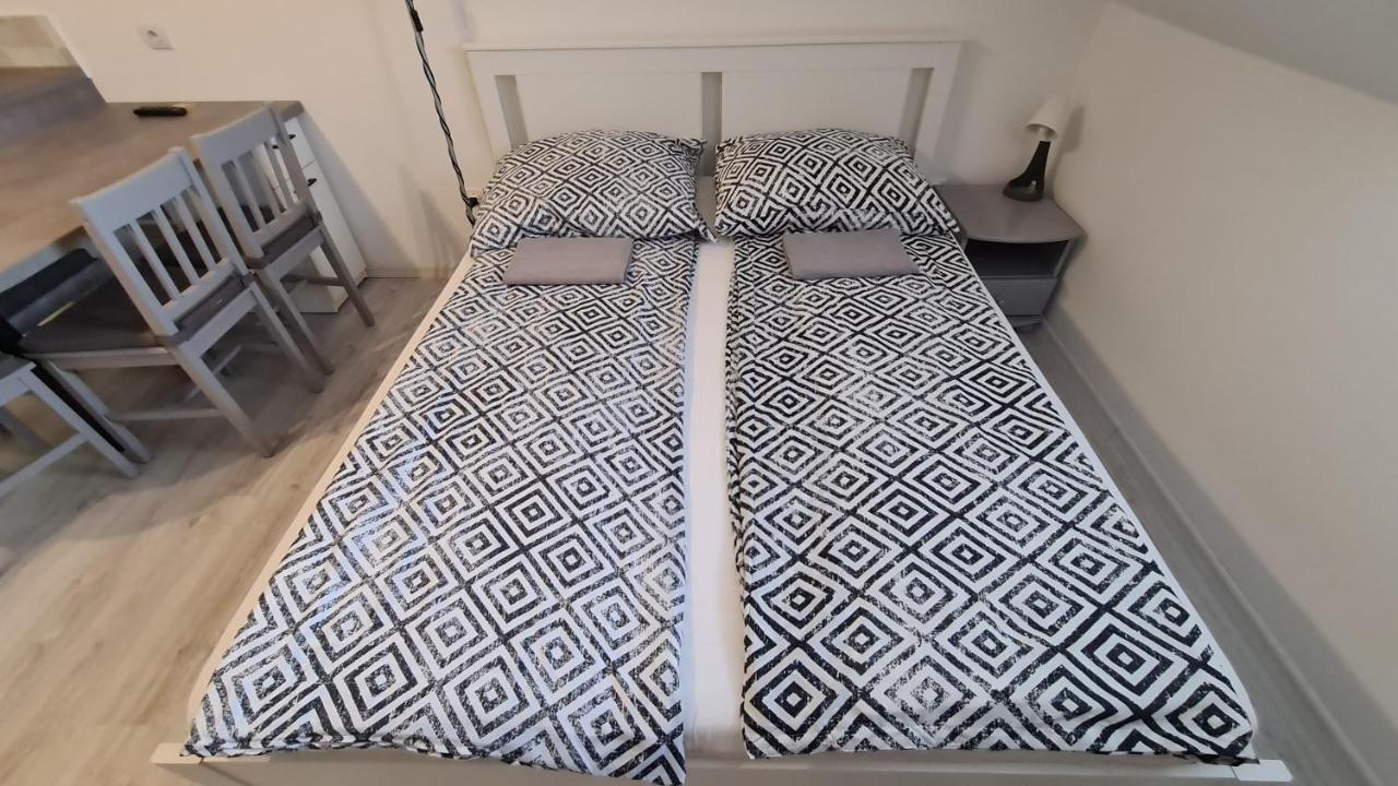 Gyulai-Fuerdo-Apartman Ii. Luaran gambar