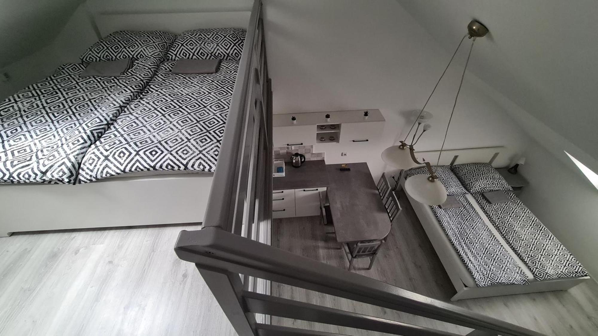 Gyulai-Fuerdo-Apartman Ii. Luaran gambar