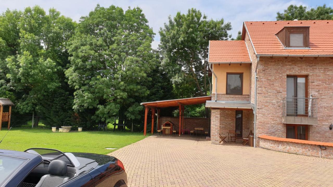 Gyulai-Fuerdo-Apartman Ii. Luaran gambar