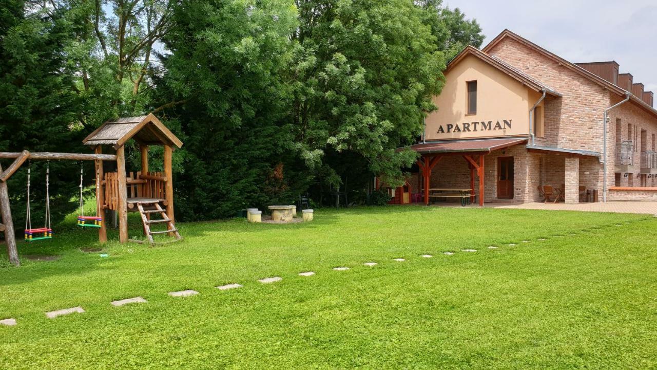 Gyulai-Fuerdo-Apartman Ii. Luaran gambar