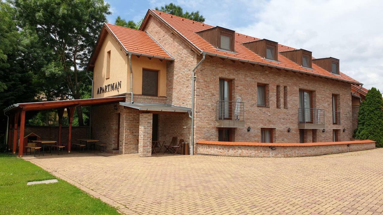 Gyulai-Fuerdo-Apartman Ii. Luaran gambar