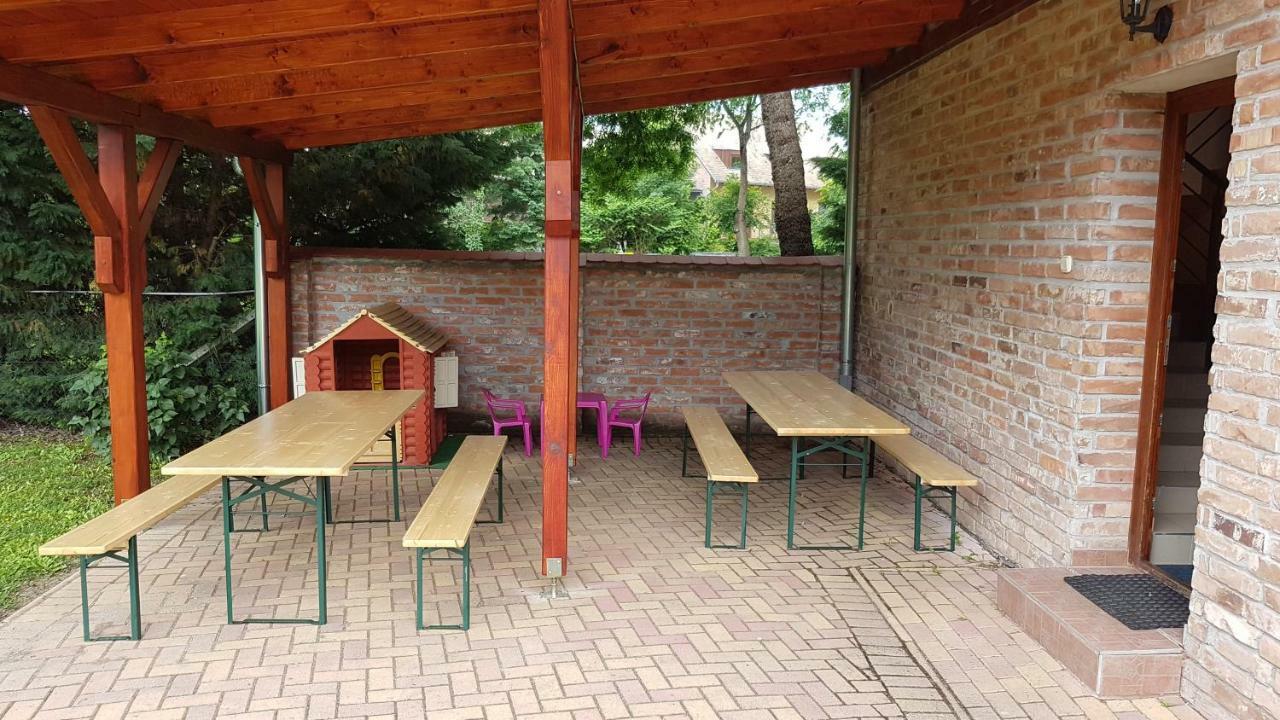 Gyulai-Fuerdo-Apartman Ii. Luaran gambar